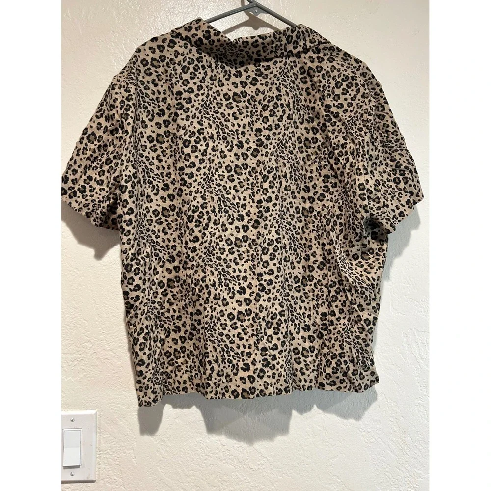 Courtenay Leopard Print Button Down Shirt Womens 18 Brown Black Short Sleeve Top